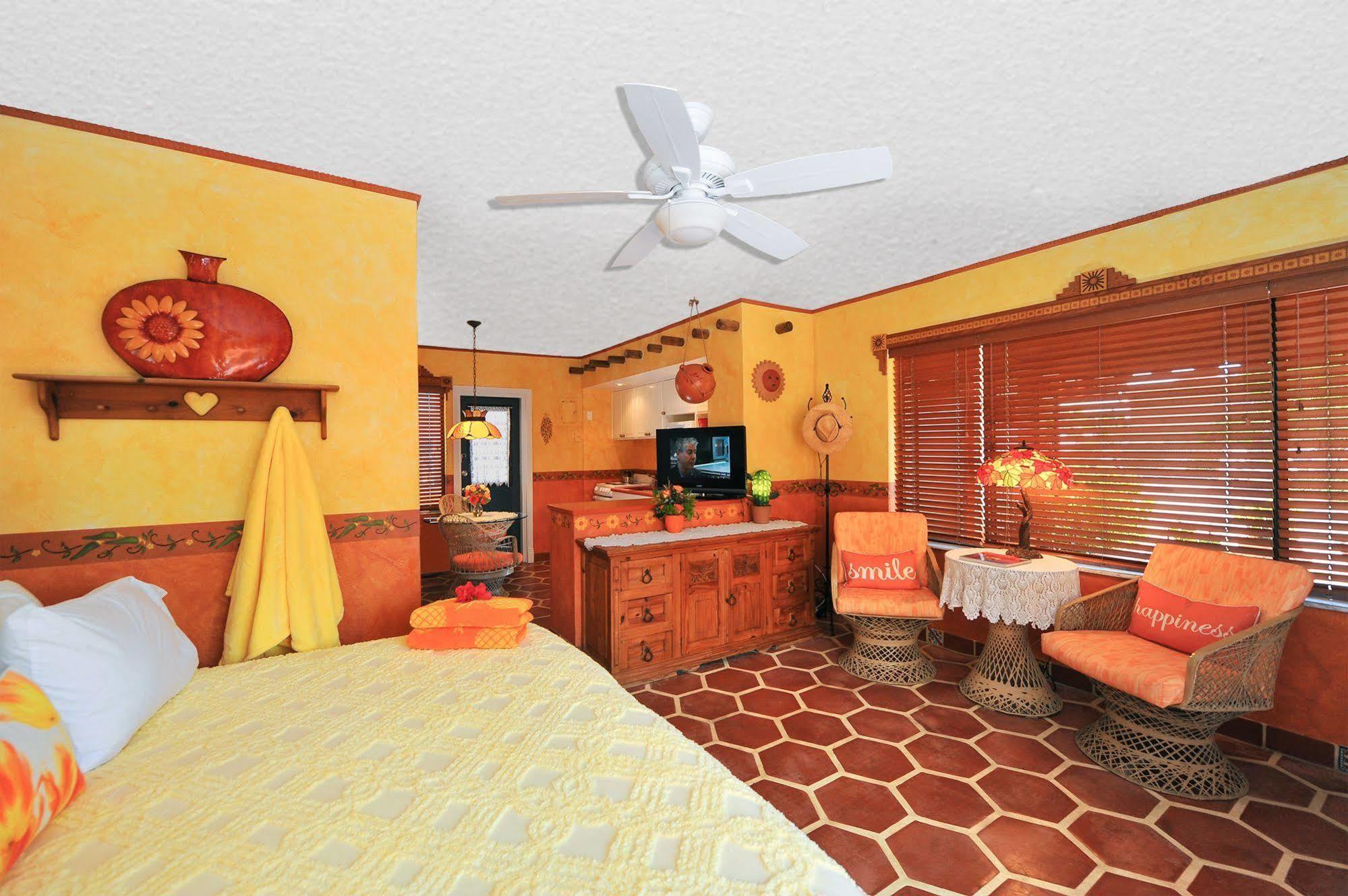 Hotel Blue Seas Courtyard Lauderdale-by-the-Sea Exterior foto
